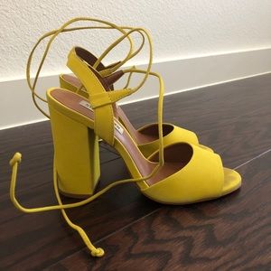 Steve Madden open toe block heel